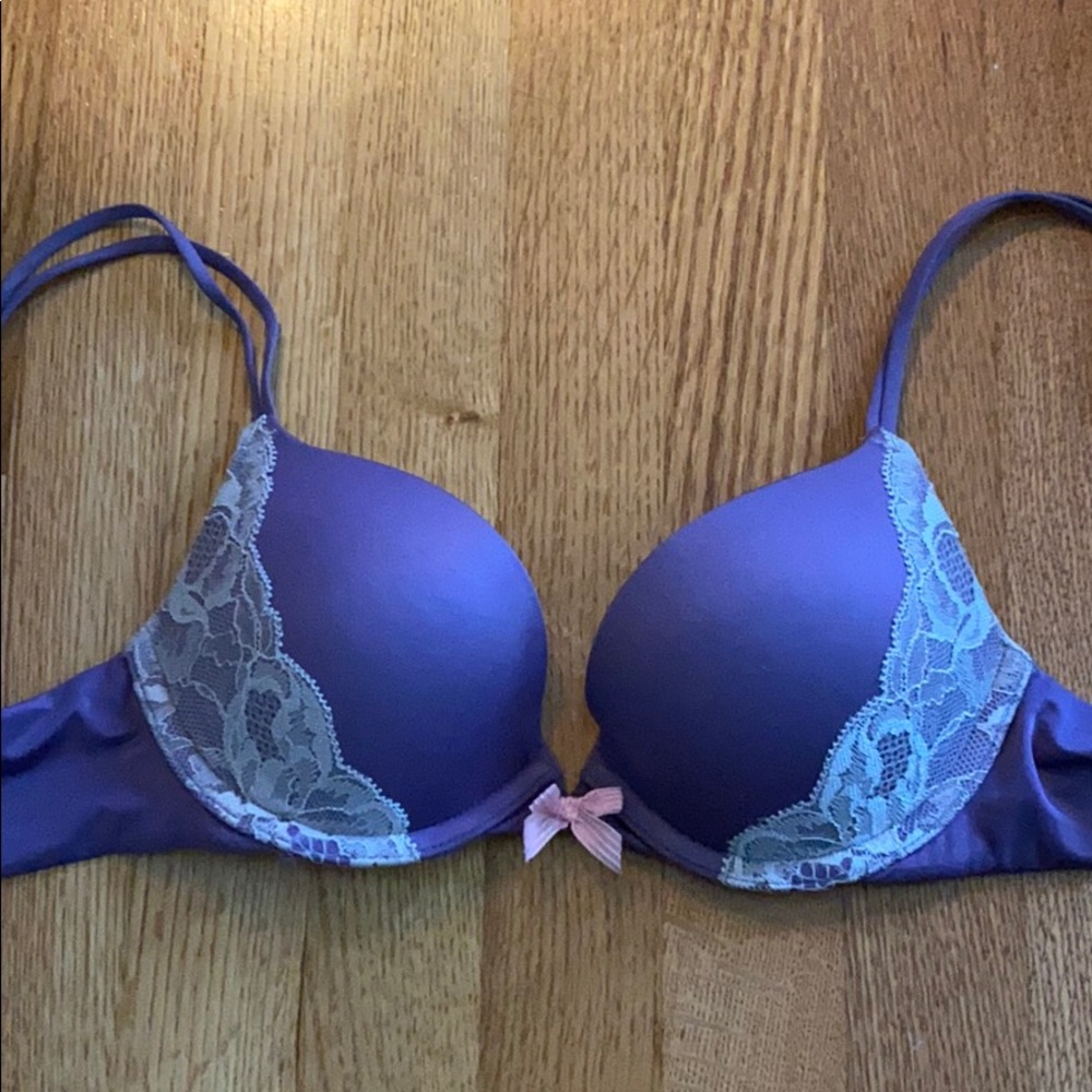 Victoria’s Secret very sexy push up bra purple 32A